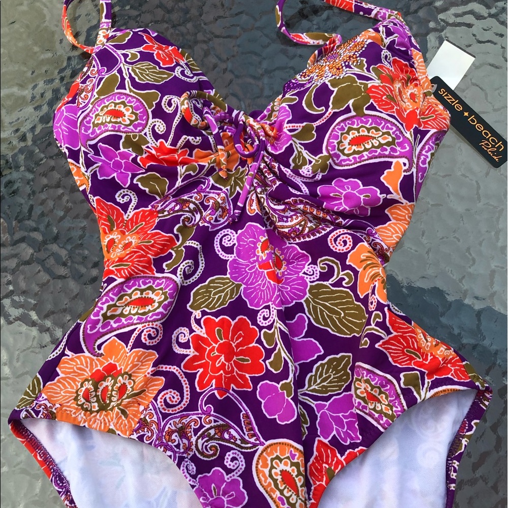 Sizzle + Beach Poolside one piece bathing suit 10